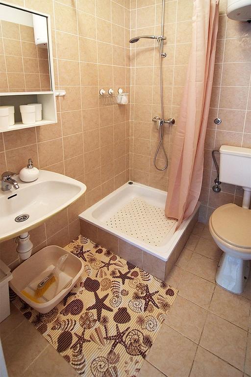 Apartments Bader Đảo Krk Ngoại thất bức ảnh